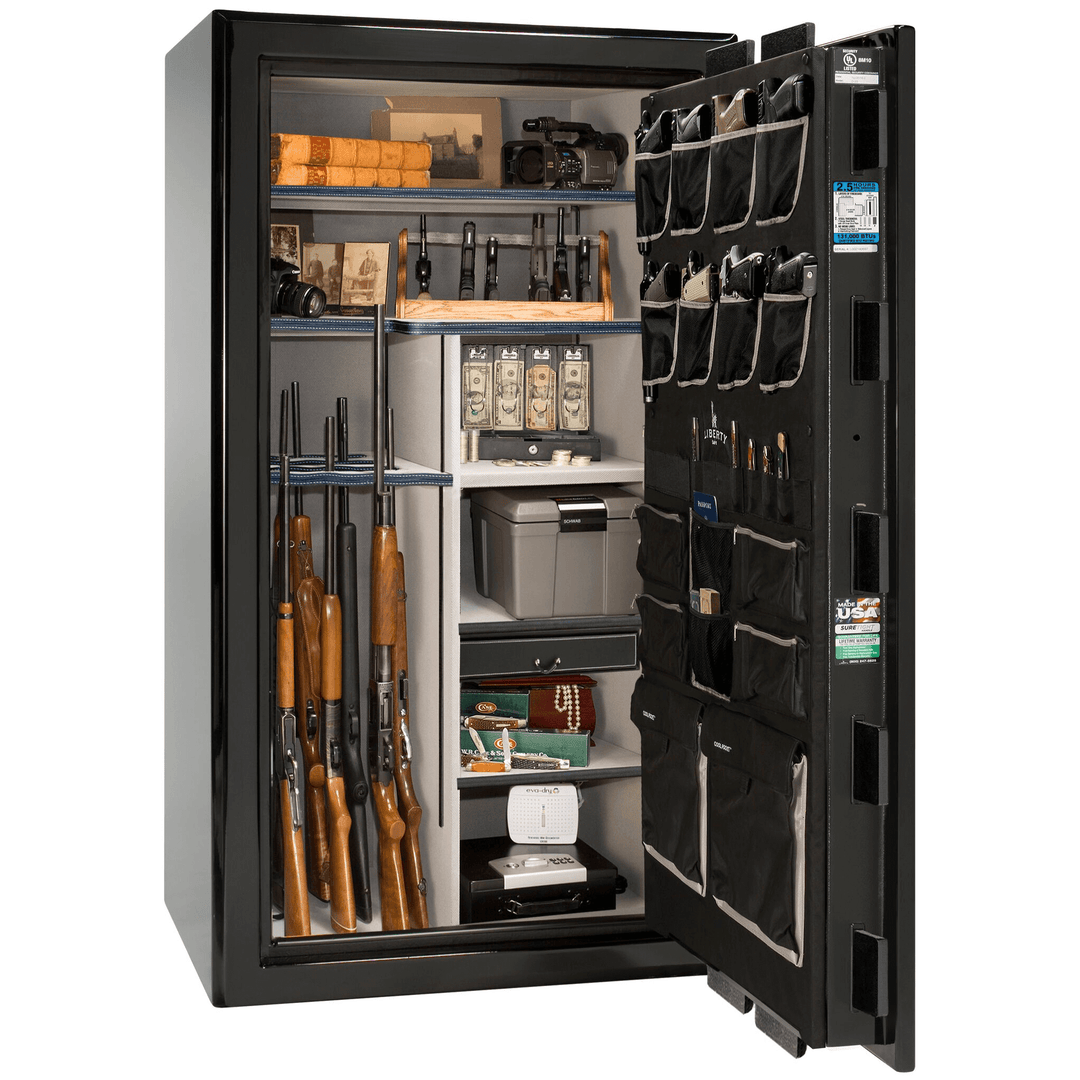 Presidential Series | Level 8 Security | 2.5 Hours Fire Protection | 40 | Dimensions: 66.5"(H) x 36.25"(W) x 27.75"(D*) | Black Gloss | Chrome Hardware | Mechanical Lock