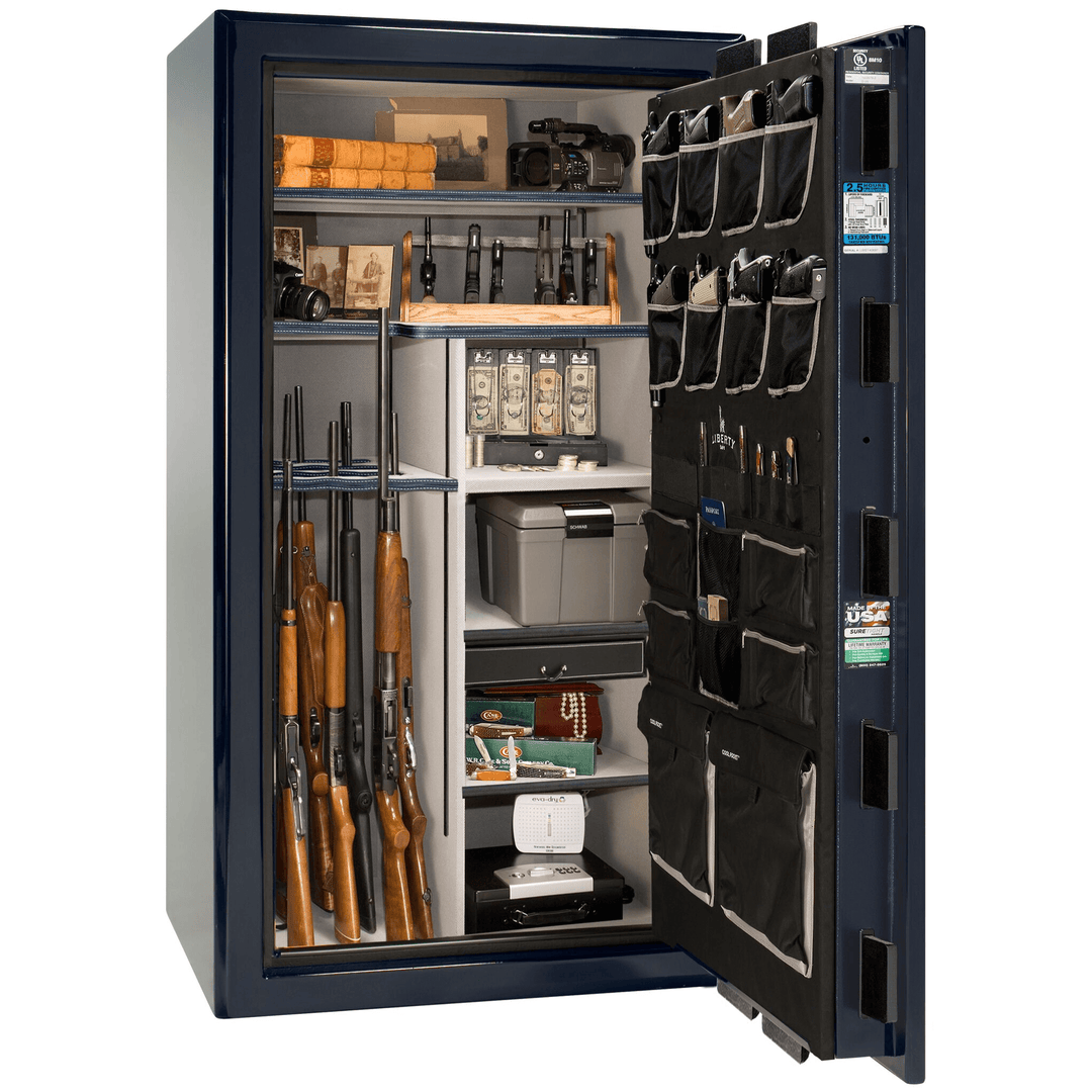 Presidential Series | Level 8 Security | 2.5 Hours Fire Protection | 40 | Dimensions: 66.5"(H) x 36.25"(W) x 27.75"(D*) | Blue Gloss | Chrome Hardware | Mechanical Lock